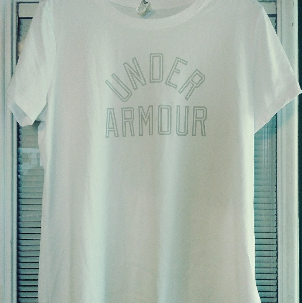 UNDER ARMOUR
